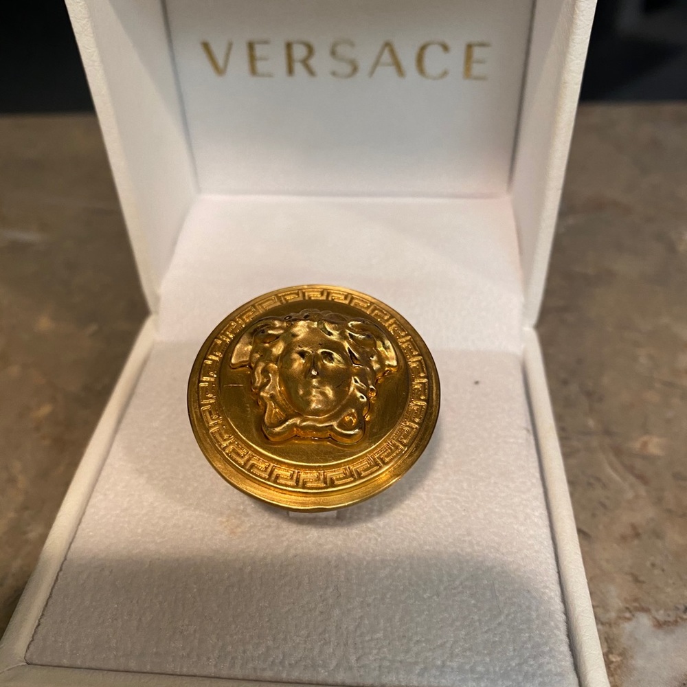 Versace Medusa Ring Gold